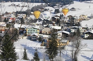 Ballone über Abtenau